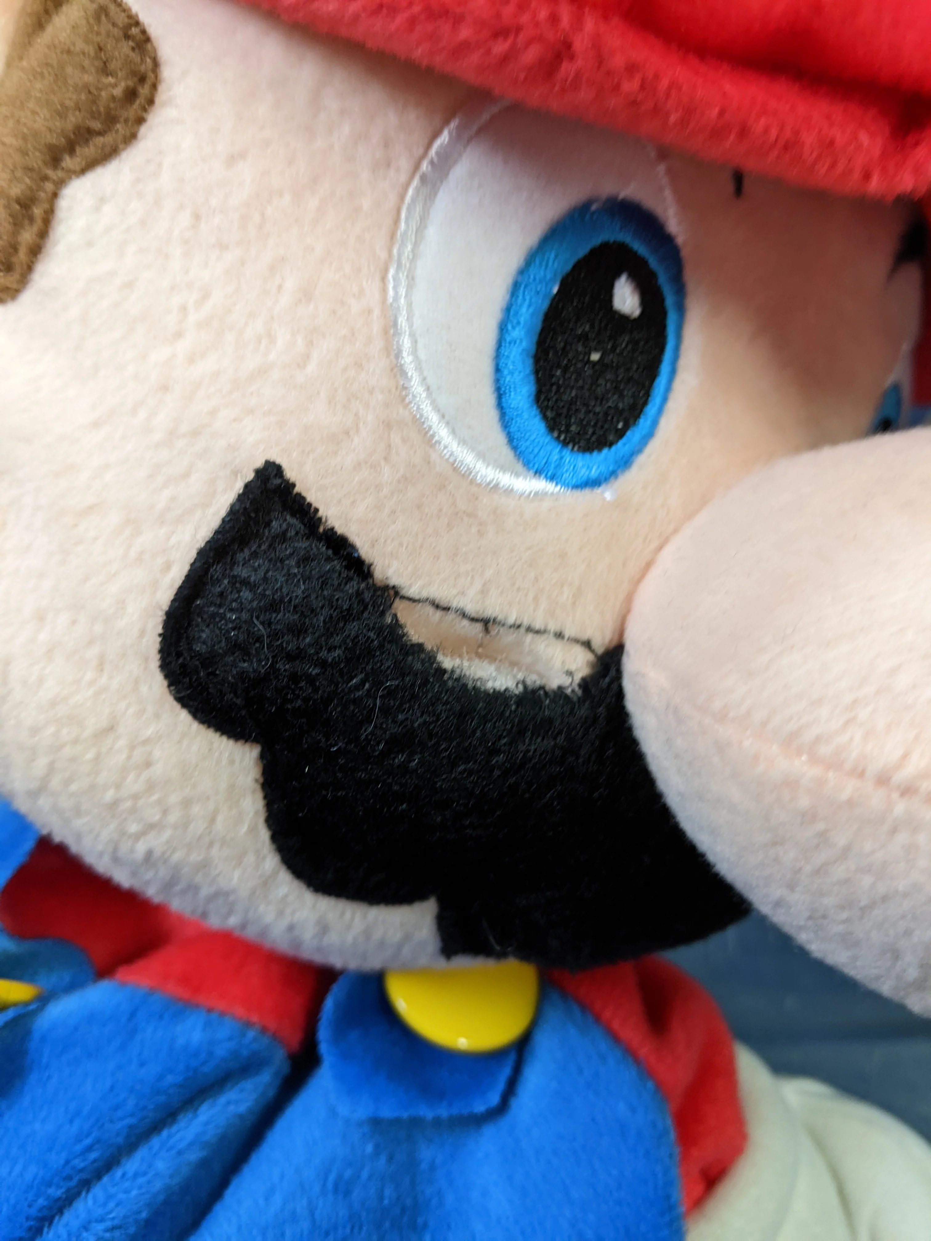 Super Mario 24" 2011 Plush - Mario (Pre-owned, Stitching Loose on the Mustache) - Image 3